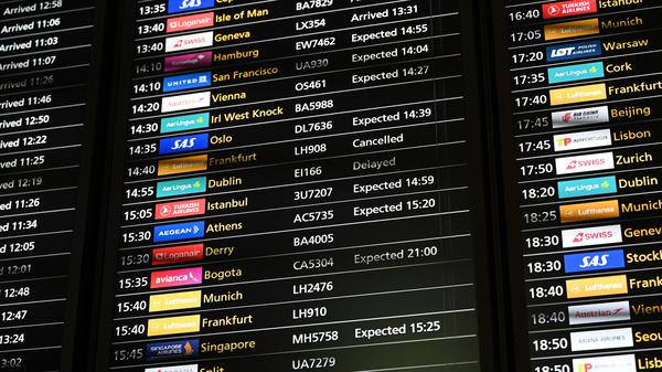 Nach der Cyberattacke mussten am Londoner Flughafen Heathrow zahlreiche Verbindungen gestrichen werden.