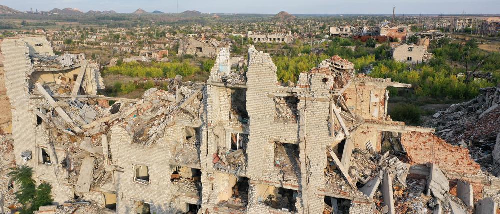 Zerstörte Gebäude im Osten der Ukraine.