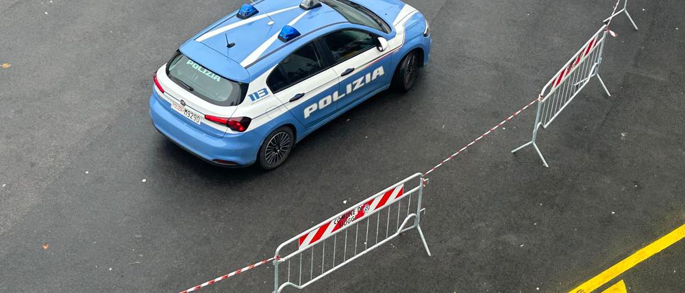 In Italien nahm die Polizei einen Beamten fest, der nach dem Einstempeln gleich wieder nach Hause ging. (Symbolbild)