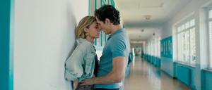 Luis ist süchtig nach Sex, und Marie ist süchtig nach Luis – Szene aus „naked“.