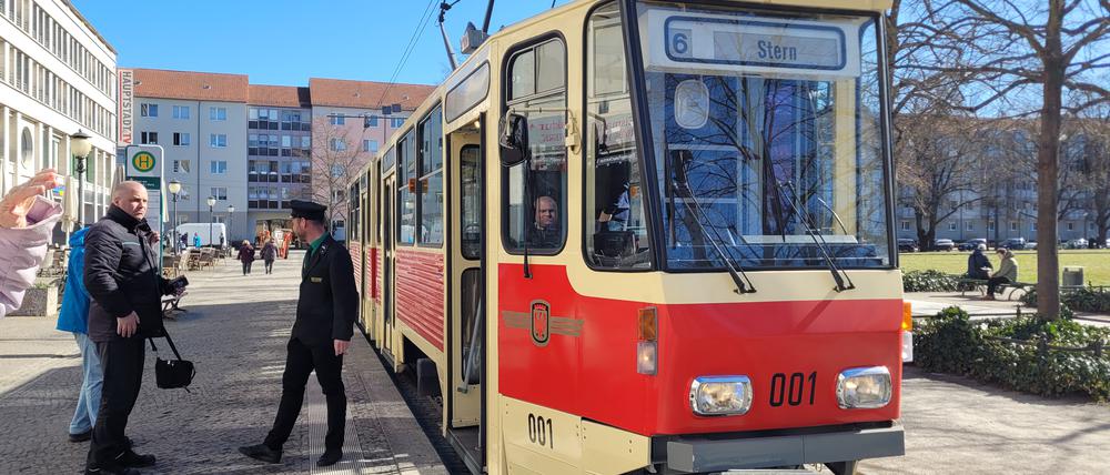 Historische Straßenbahn in Potsdam.
