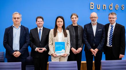 Führende Wirtschaftsinstitute haben ihre Prognose für 2026 vorgelegt.