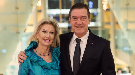 Glücklich, weil zufrieden. Der finnische Botschafter Kai Sauer und seine Frau Dr. Erika Sauer.