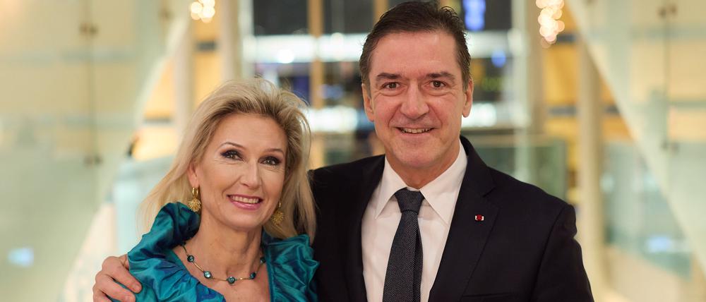 Glücklich, weil zufrieden. Der finnische Botschafter Kai Sauer und seine Frau Dr. Erika Sauer.