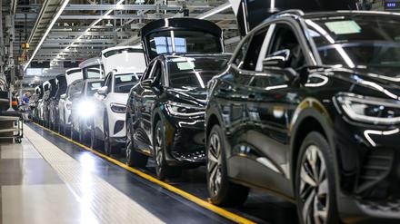 Die E-Auto-Produktion in Zwickau wird im Oktober für eine Woche ruhen. (Archivbild)