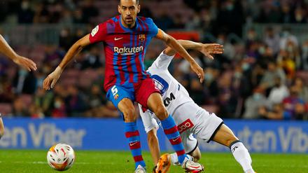 Sergio Busquets ist ein Könner am Ball. (Archivbild) 