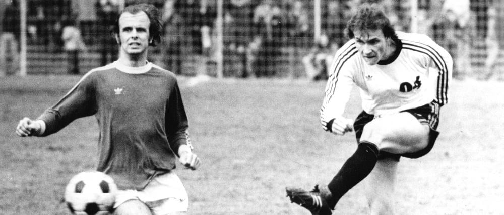 In der Saison 1975/76 trafen Wacker 04 (re. Rainer Fischer) und der Spandauer SV (im Bild Detlef Schubert) in der Zweiten Liga aufeinander.