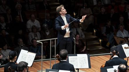 Thomas Guggeis dirigiert die Berliner Philharmoniker am 25.9.2025