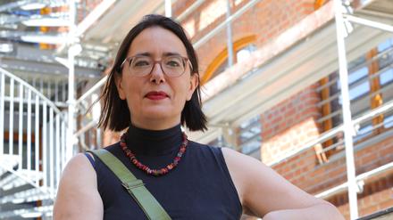 Helen Thein, Jahrgang 1969, war nach 1990 in der Gutenbergstraße 105 aktiv, dem ersten Ort der Fabrik. In Potsdam hielten sie vor allem ihre Freunde und ihr Netzwerk: „Das ist schon eine Art Zuhause“.