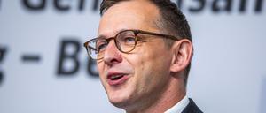 Philipp Nagl bleibt gegen den Willen des Verkehrsministers Infrastrukturchef der Deutschen Bahn.