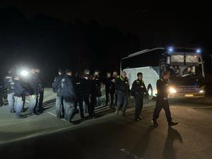 Polizeieinsatz auf dem Gelände der ehemaligen Raststätte Dreilinden. 