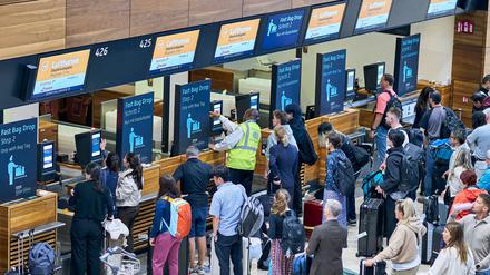 Wann am Hauptstadtfughafen BER die Folgen eines IT-Angriffs auf einen Dienstleister gehoben sind, ist unklar. (Archivbild) 