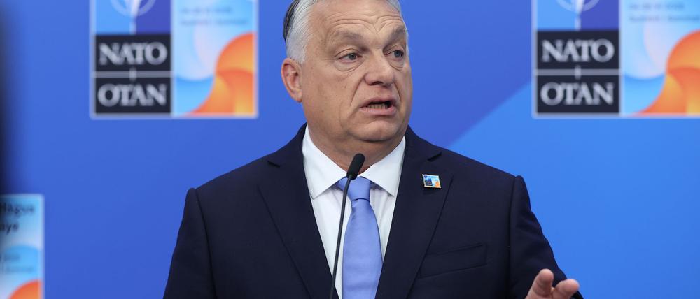 Ungarns Ministerpräsident Viktor Orban hat die Antifa zur terroristischen Vereinigung erklärt. (Archivbild) 