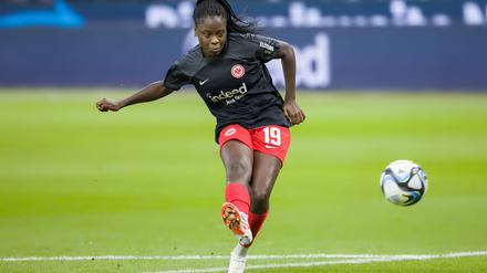 Frankfurts Nicole Anyomi erzielte gegen Viktoria Berlin zwei Tore.