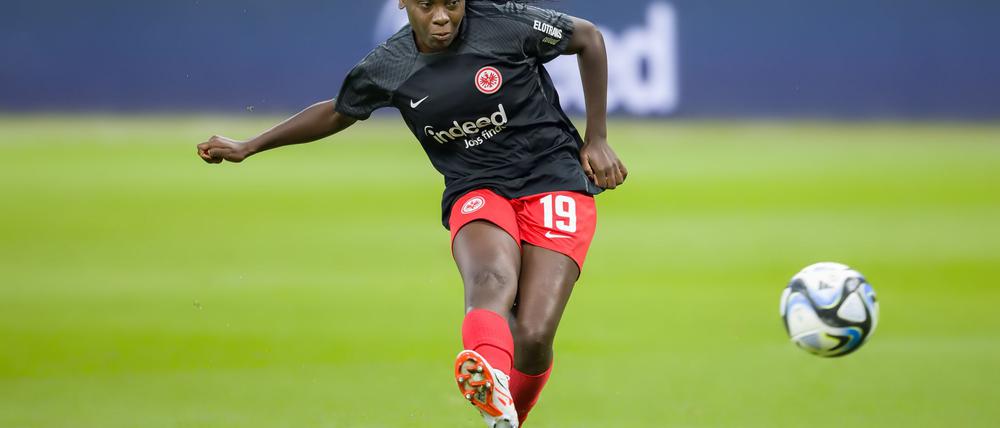 Frankfurts Nicole Anyomi erzielte gegen Viktoria Berlin zwei Tore.