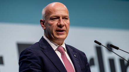 Kai Wegner, Regierender Bürgermeister von Berlin, spricht auf dem Landesparteitag der CDU Berlin.