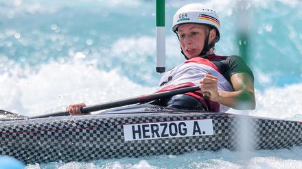 Andrea Herzog verpasst zum Auftakt der WM im Einzelzeitfahren das Podium. (Archivbild)