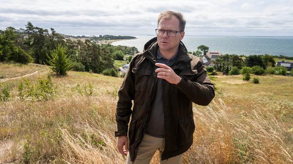Carsten Schneider (SPD), Bundesminister für Umwelt, Klimaschutz und Naturschutz, bei einem Besuch der Insel Rügen Anfang September.