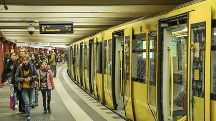 Auf U-Bahnline 2 wird neue Technik installiert