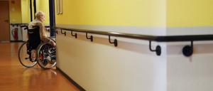 Letzte Ausfahrt Altenheim. Flure, nichts als Flure.