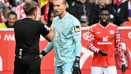 Mainz-Torhüter Robin Zentner muss gegen Mainz mit Rot vom Feld. (Archivfoto)