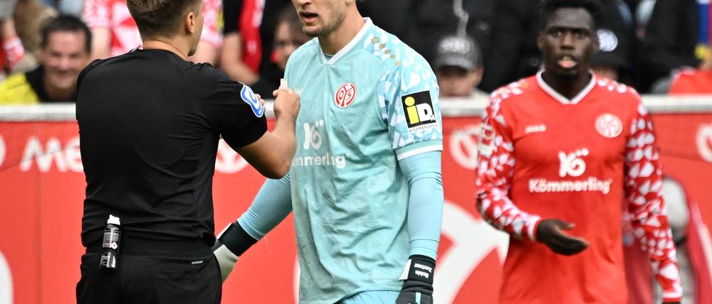 Mainz-Torhüter Robin Zentner muss gegen Mainz mit Rot vom Feld. (Archivfoto)