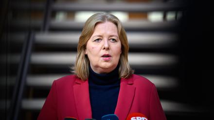 Arbeitsministerin Bärbel Bas will „sehr bald“ eine Bürgergeldreform vorlegen - und als SPD-Chefin mit weiteren Ideen zum Sozialstaat vorpreschen. 