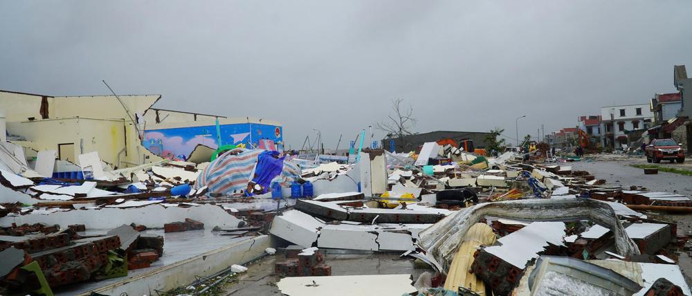 Zehntausende Häuser wurden vom Sturm teilweise oder komplett zerstört.