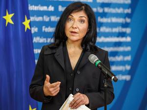 Die Bundesenergieministerin Katherina Reiche möchte Gaskraftwerke massiv ausbauen. 
