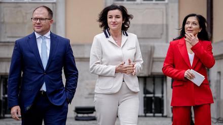 Schneider trat gemeinsam mit Wirtschaftsministerin Reiche und Forschungsministerin Dorothee Bär vor die Presse. 