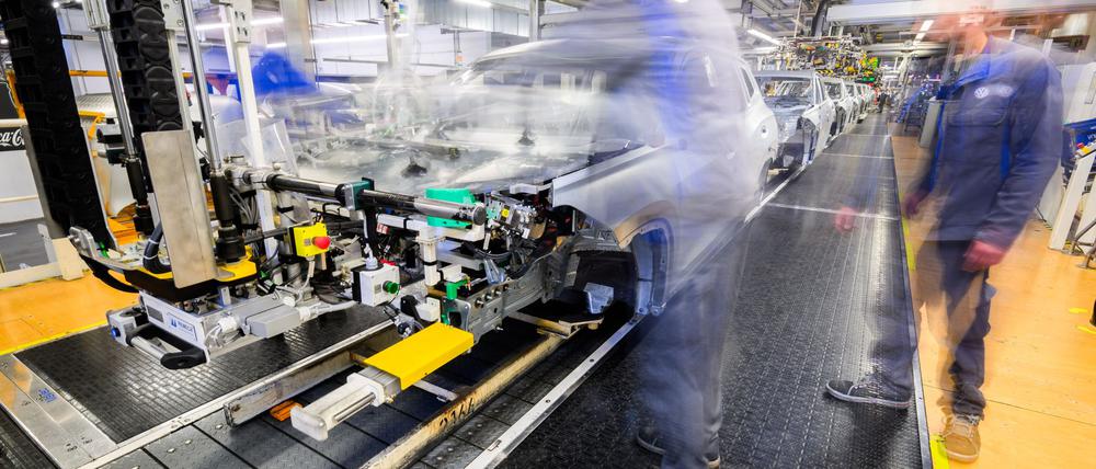 Bei unentschuldigtem Fehlen droht auch bei VW die Kündigung. (Archivbild)