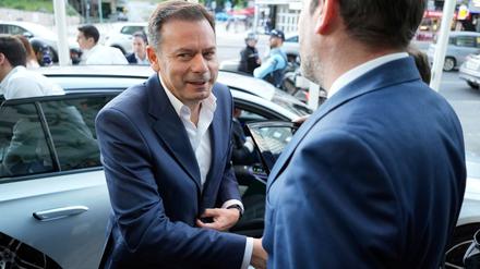 Unter Ministerpräsident Montenegro haben es Migranten in Portugal künftig schwerer. (Archivbild)