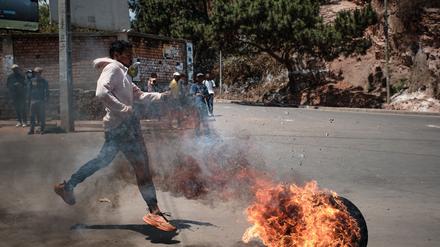Die Gen Z-Bewegung und viele Einwohner der Stadt Antananarivo prangern die wiederkehrenden Wasser- und Stromausfälle sowie die Misswirtschaft der Regierung an.