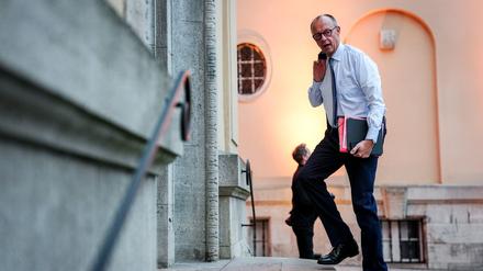 Bundeskanzler Friedrich Merz (CDU) sagt, Schnieder gehe es besser. 