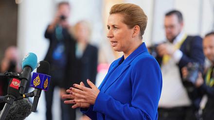 Dänemarks Premierministerin Mette Frederiksen beim Gipfeltreffen im dänischen Parlament auf Schloss Christiansborg in Kopenhagen.