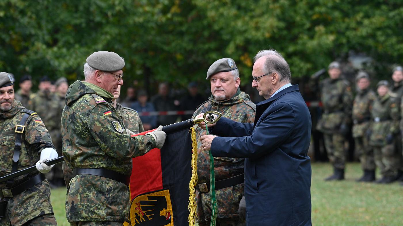 Verteidigung-Bundeswehr-stellt-sechstes-Heimatschutzregiment-auf