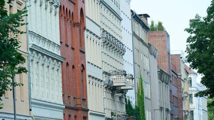 Der Berliner Wohnungsmarkt bleibt wohl auch in den kommenden Jahren äußerst angespannt. (Archivbild)