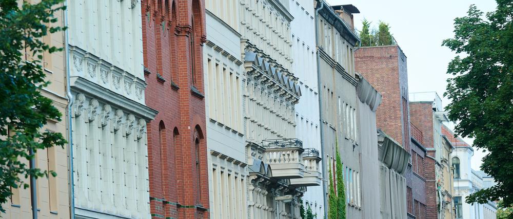 Der Berliner Wohnungsmarkt bleibt wohl auch in den kommenden Jahren äußerst angespannt. (Archivbild)