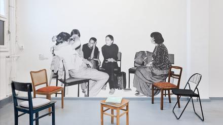 Luise Schröder: Stuhlkreis, Installationsansicht. Foto: Dorothea Dittrich, VG Bildkunst Bonn 2025