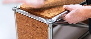 Potsdamer Forscher haben aus Spanplatten neue hergestellt – praktisch mit 100 Prozent Ausbeute.