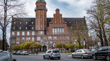Das Rathaus Reinickendorf am Eichborndamm