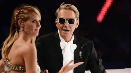 Wolfgang Joop sitzt neben Heidi Klum beim Finale der Fernsehshow „Germany’s next Topmodel“. (Archiv)