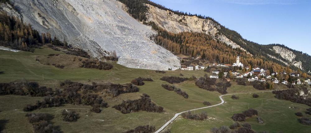 Ein Blick über Brienz-Brinzauls in der Schweiz.