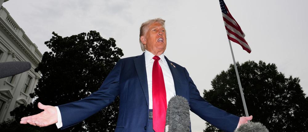 Trump fordert Israel auf, die Bombardierung des Gazastreifens zu stoppen. (Archivbild)