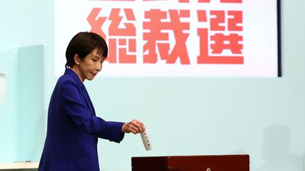 Sanae Takaichi übernimmt als erste Frau den Vorsitzt der regierenden LDP.