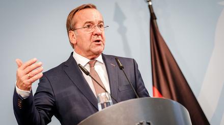 Boris Pistorius (SPD), Bundesminister der Verteidigung, gibt im Verteidigungsministerium eine Pressekonferenz. 