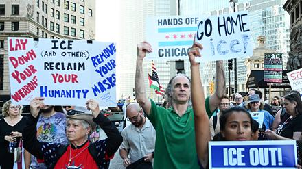 Proteste gegen Migrationsrazzien in Chicago halten die Stadt in Atem.