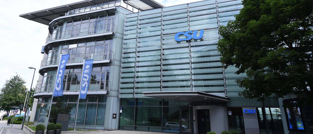Das Bild zeigt die CSU-Parteizentrale in München.