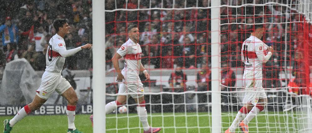 Bilal El Khannouss führt den VfB Stuttgart zum nächsten Heimsieg.