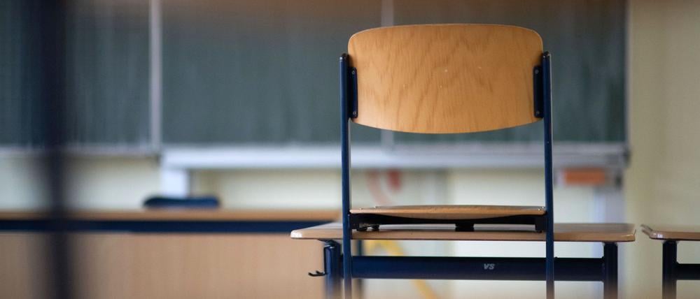 Ein leeres Klassenzimmer.